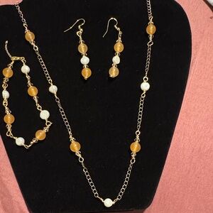 Chic Gold and White Necklace Set